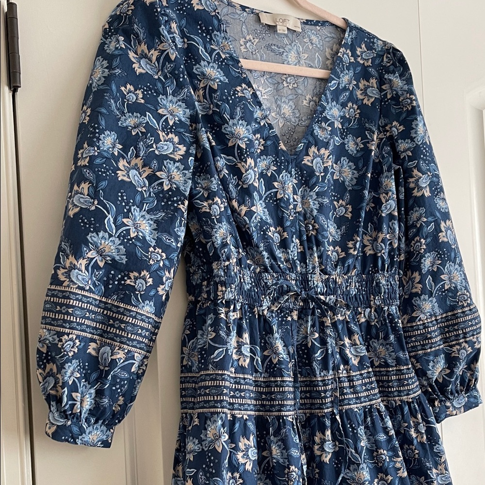 Loft Floral Blue Dress SP - Picture 3 of 5